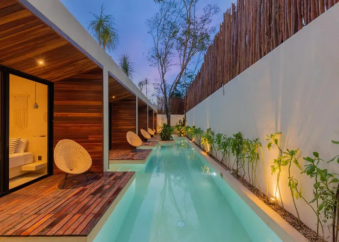 Waterhouse Deluxe Private Pool 10 Pax
